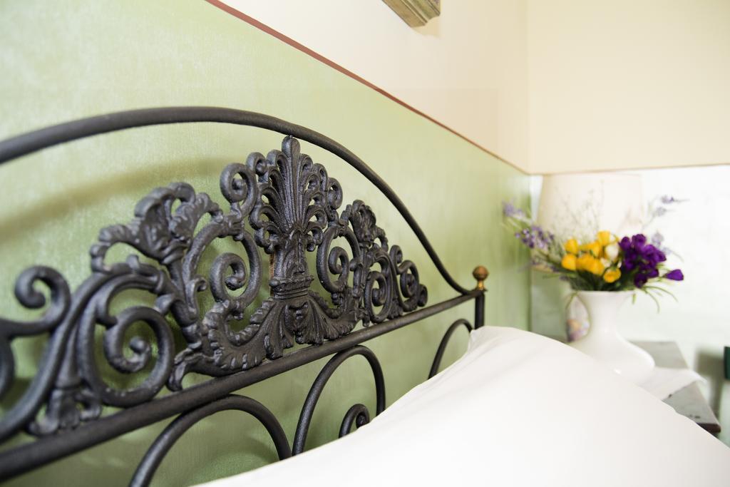 B&B Casa Carla Pinerolo Eksteriør bilde